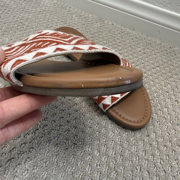 Haute Hippie Boho Embroidered 9.5 Southwestern Aztec Print Slip On Slide Sandals - Picture 3 of 14